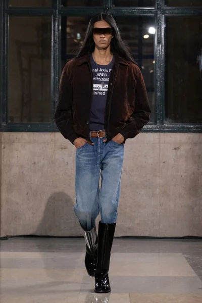 Look 12